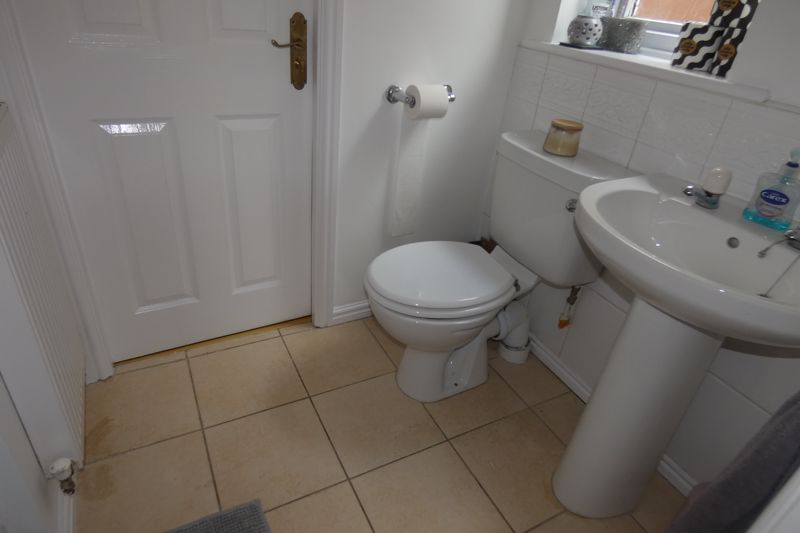Jack/Jill En-Suite- click for photo gallery
